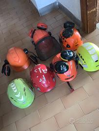 Caschi arrampicata speleo bosco lavori in quota