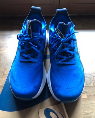 Uomo scarpa usata ASICS NIMBUS 27 US 11