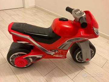 Moto giocattolo per bambini