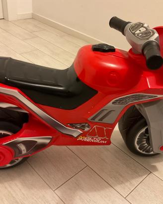 Moto giocattolo per bambini