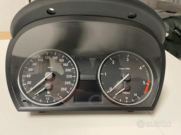 Quadro Strumenti contachilometri Bmw e90