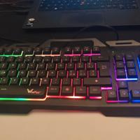 Tastiera gaming retroilluminata