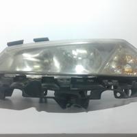 FARO ANTERIORE SINISTRO RENAULT Megane Cabrio (95>