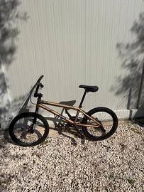 Bmx gialla