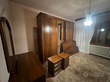 Camera da letto matrimoniale completa