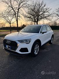 Audi Q3  45 TFSI e S-tronic Plug-in Hybrid 245 CV