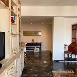 Cagliari via Tuveri Arredato+Box auto