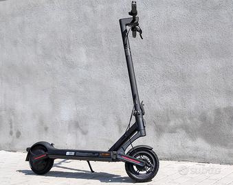 Monopattino Elettrico Pieghevole Xiaomi Navee S65C