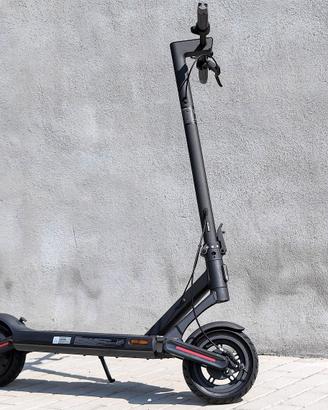 Monopattino Elettrico Pieghevole Xiaomi Navee S65C
