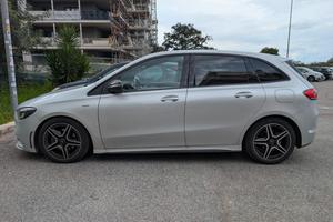 Mercedes-Benz B 200 AMG Line