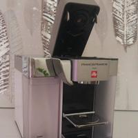 macchina del caffè Illy Y5 