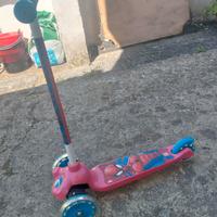 monopattino di spiderman 