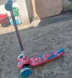 monopattino di spiderman 