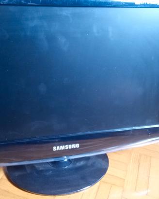 monitor PC e TV 22"