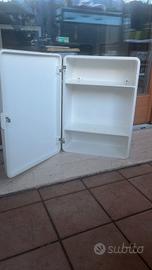 mensola bagno porta medicinali