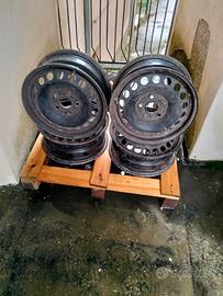 4 cerchi in ferro da 15 