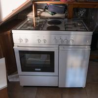 Cucina a gas De Longhi