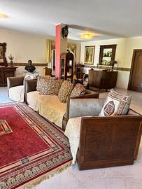 Divano 4 posti + 2 poltrone