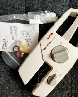 macchinetta attaccabottoni Singer