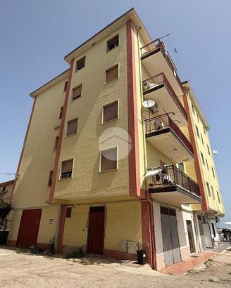 MAGAZZINO A CORIGLIANO-ROSSANO