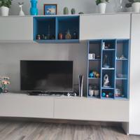 Mobile TV laccato 