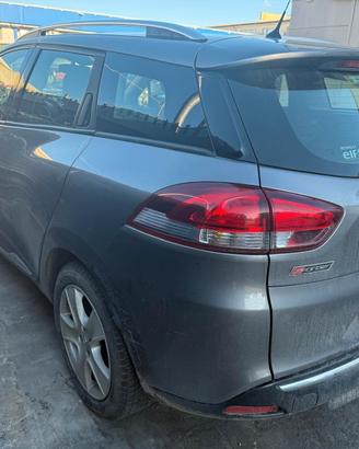 Ricambi Renault Clio 4 anno 2015 station wagon