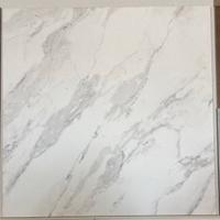 Piastrella in gres 60x60 effetto marmo STOCK