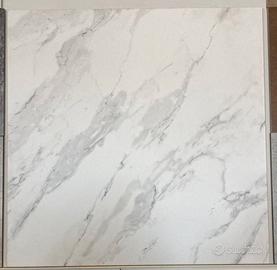 Piastrella in gres 60x60 effetto marmo STOCK
