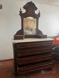 Cassettiera con speccio