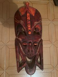 Maschera in legno africana