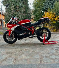 Ducati 848 evo
