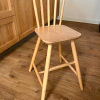 Sedia alta in legno per bambini 