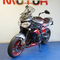 Triumph Street Triple R per veri intenditori
