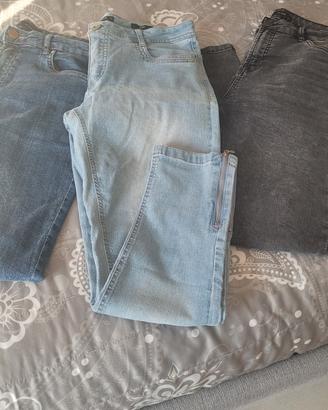 pantaloni jeans nuovi 