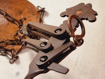 ANTICA STADERINA PER OGGETTI PREZIOSI