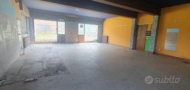 NEGOZIO A VILLAR FOCCHIARDO