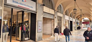 Fondo commerciale Via Grande 153 Livorno