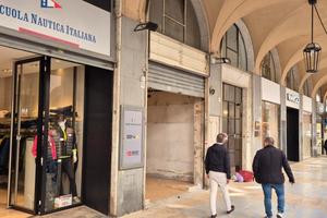 Fondo commerciale Via Grande 153 Livorno
