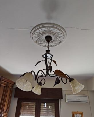Lampadario classico in ferro battuto – 3 luci
