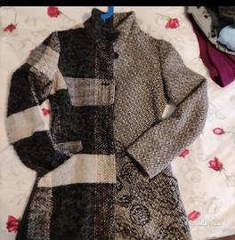 Cappotto Desigual modello ibiza