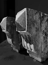 Capitelli reggi mensola in pietra