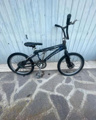 BICICLETTA BMX FREESTYLE