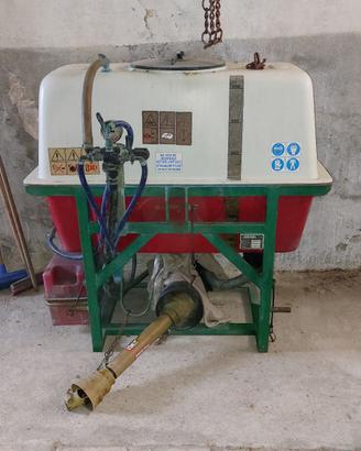 Botte Diserbo con barra trattamenti vigneto