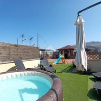 4 LOCALI A FICARAZZI