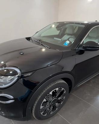 Fiat 600 Hybrid 145 CV DCT MHEV La Prima