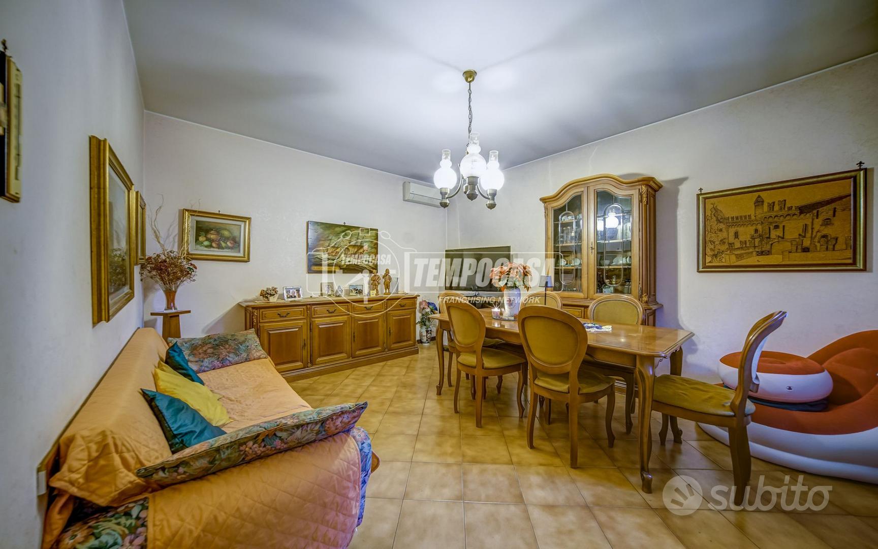 House in Fagnano Olona, Bergoro - View 3