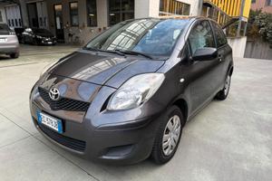 Toyota Yaris 1.0 3 porte Sol