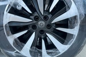 Cerchi in lega originali Opel Mokka X 18” (3 pezzi