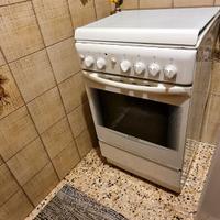 Cucina Ariston 4 fuochi a gas metano