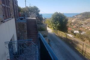 Bilocale uscita autostrada di Bordighera